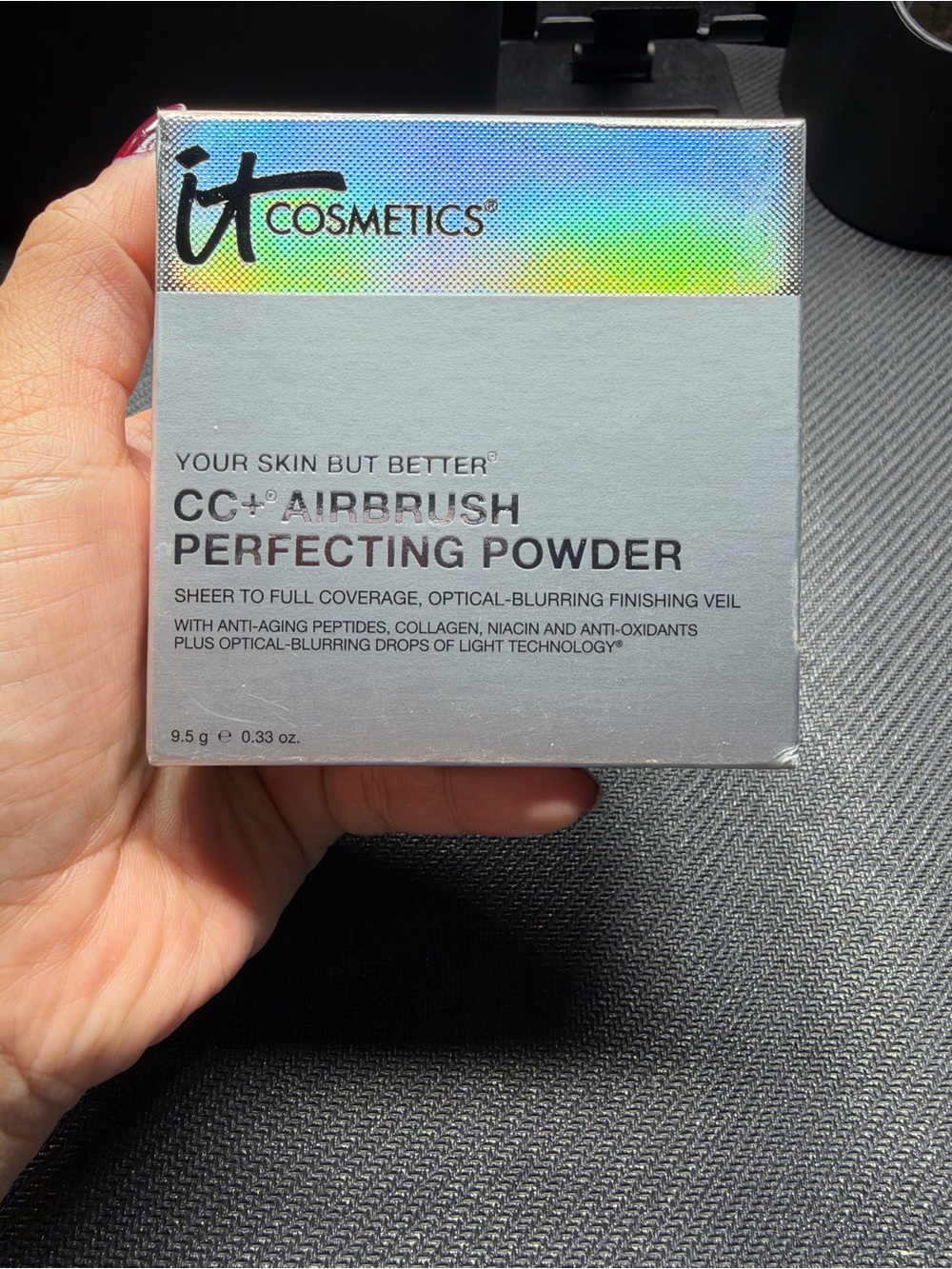 Cc+ Airbrush Perfecting Powder in Light it Cosmetics